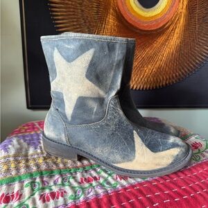 Lucky Brand Star Boots 8/38